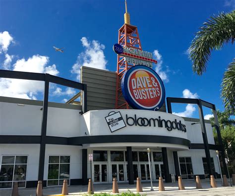 bloomingdale's outlet dolphin mall.